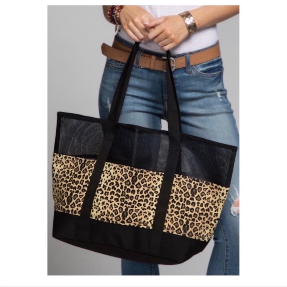 NWT LEOPARD PRINT MESH TOTE BAG